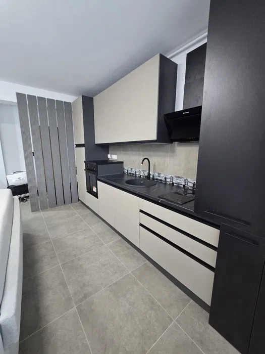 Studio 50 mp cu balcon si loc de parcare subteran, etaj intermediar,cartier Noua