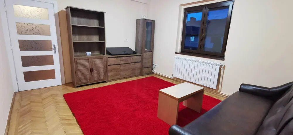 Apartament cu 2 camere 50 mp, etajul 1, cu loc de parcare, cartierul Tractorul