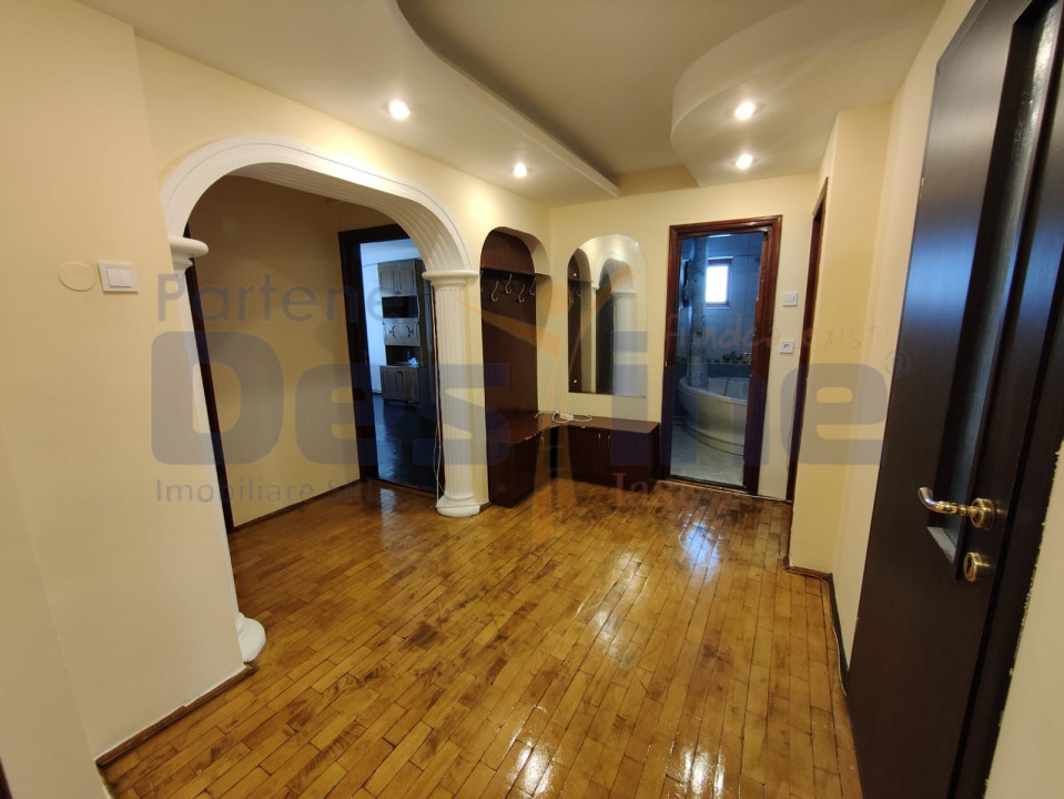 OCAZIE! Apartament 4 camere PARC MIMOZA et 1 DECOMANDAT 2 băi PĂCURARI