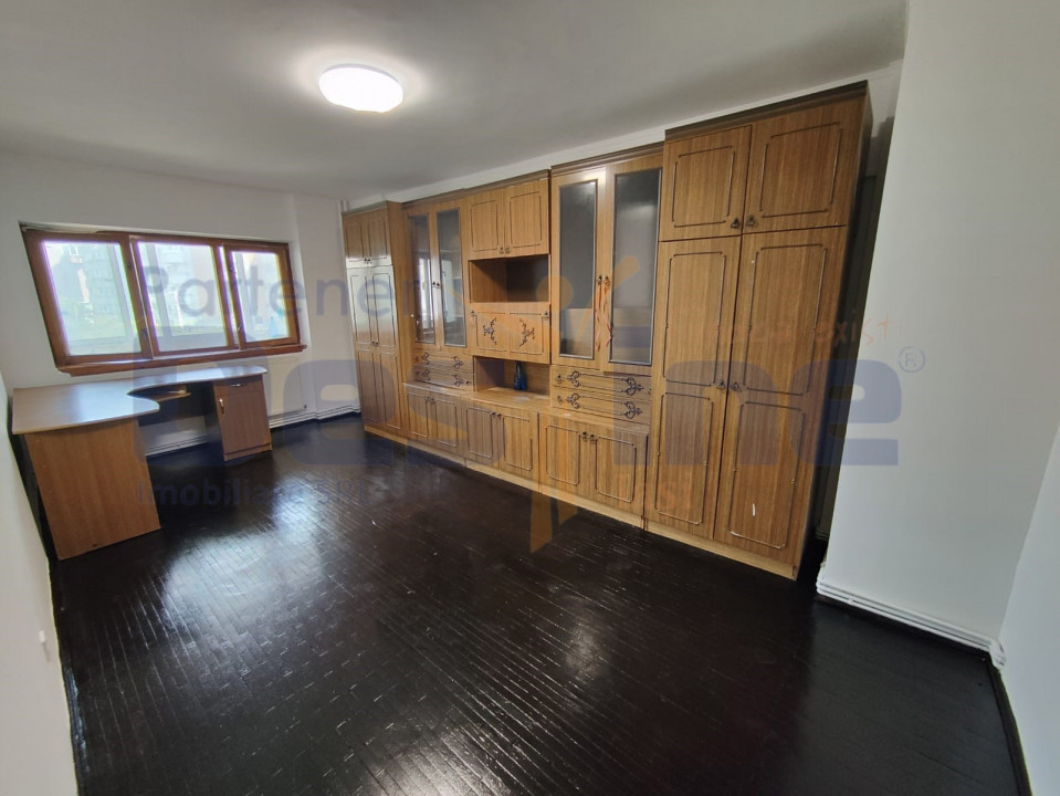 OCAZIE! Apartament 4 camere PARC MIMOZA et 1 DECOMANDAT 2 băi PĂCURARI