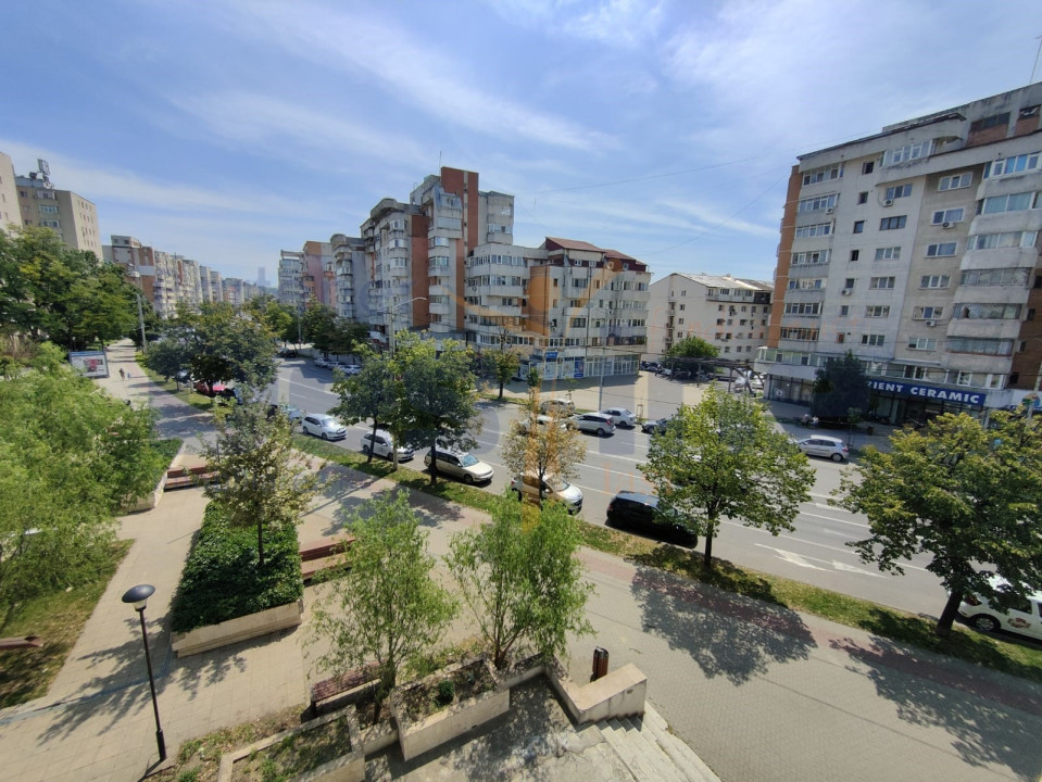 OCAZIE! Apartament 4 camere PARC MIMOZA et 1 DECOMANDAT 2 băi PĂCURARI