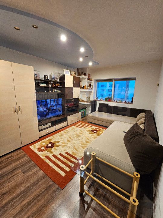 Apartament 3 camere-Decomandat- Bd. Poitiers