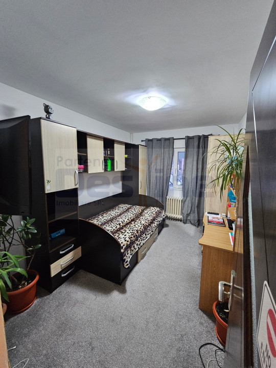 Apartament 3 camere-Decomandat- Bd. Poitiers