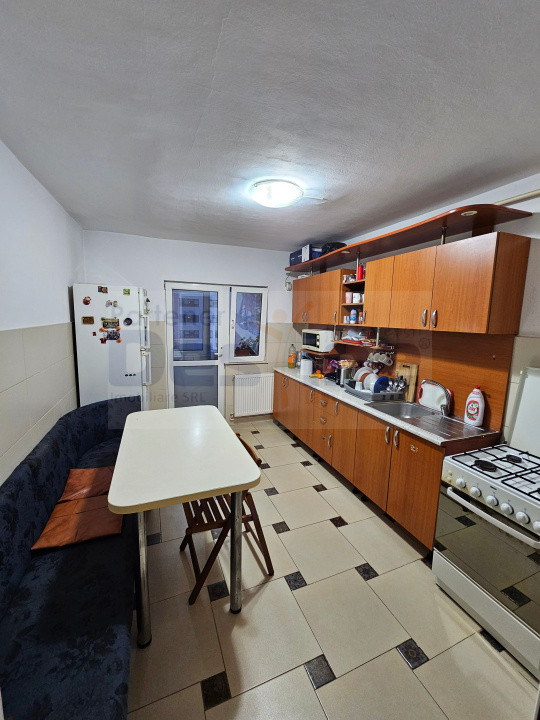 Apartament 3 camere-Decomandat- Bd. Poitiers