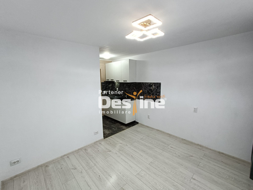 Piața Nicolina - Garsonieră 17 mp, cu izolație interioară și instalații noi