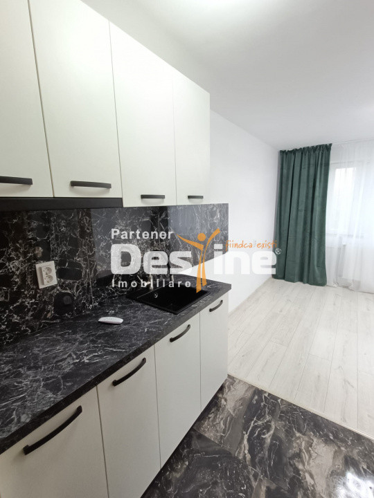 Piața Nicolina - Garsonieră 17 mp, cu izolație interioară și instalații noi