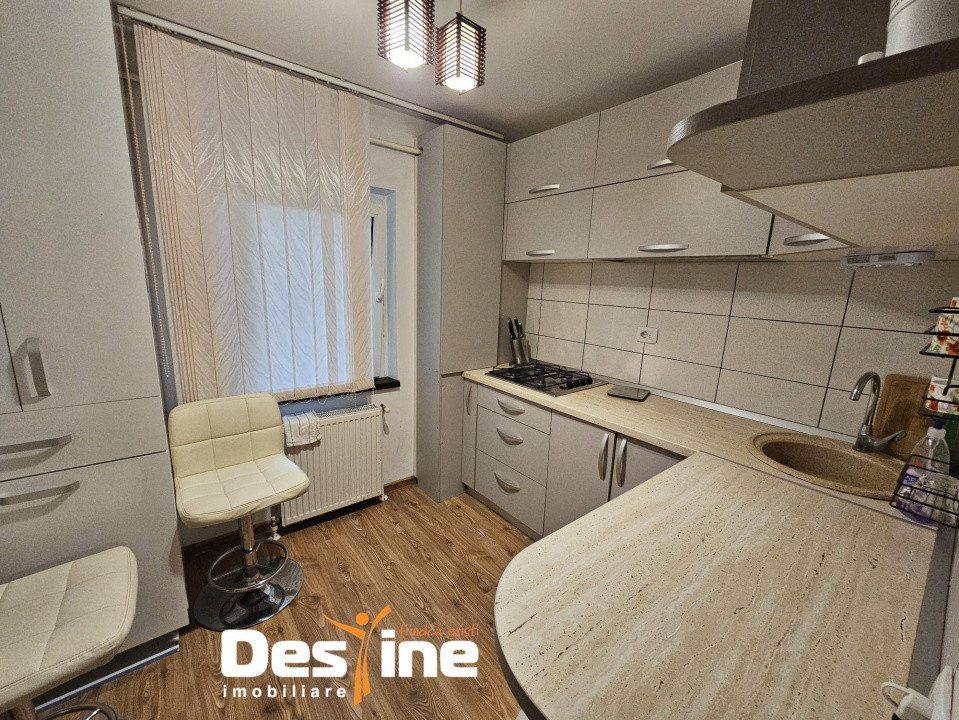 Tomesti Apartament 2 camere mobilat si utilat 50 mp loc de parcare parter