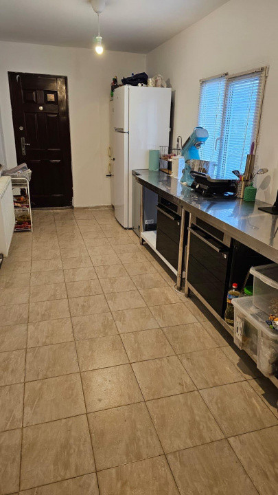 APARTAMENT 3 CAMERE GIULESTI SARBI, VANZARE