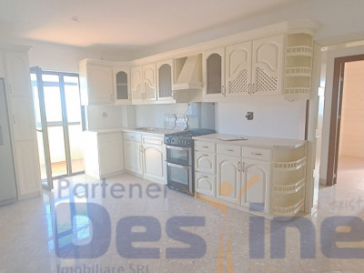 Apartament 2 camere DECOMANDAT, 65 mp, CU PARCARE, zona Valea Lupului