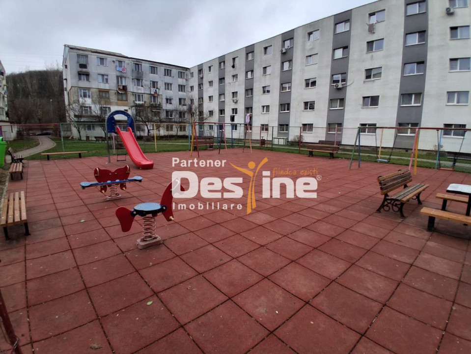 Frumoasa – Garsonieră etaj 1/4, AC, mobilată și utilată, suprafață totală 25mp