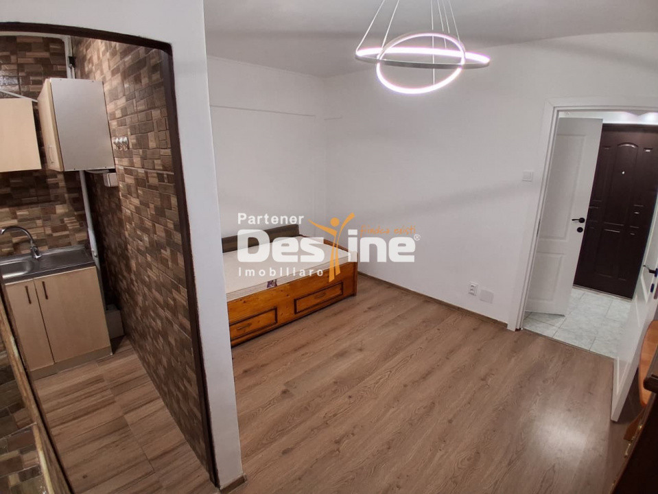 Frumoasa – Garsonieră etaj 1/4, AC, mobilată și utilată, suprafață totală 25mp