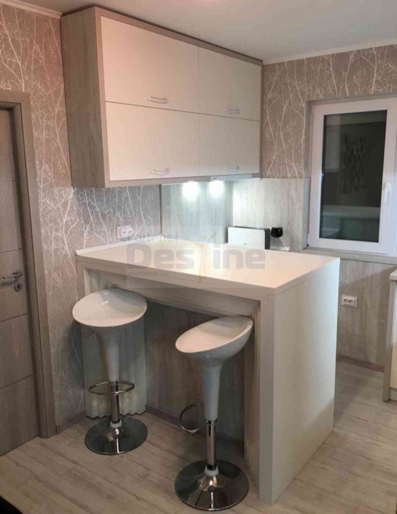 Apartament 3 Camere-Decomandat-Cantemir