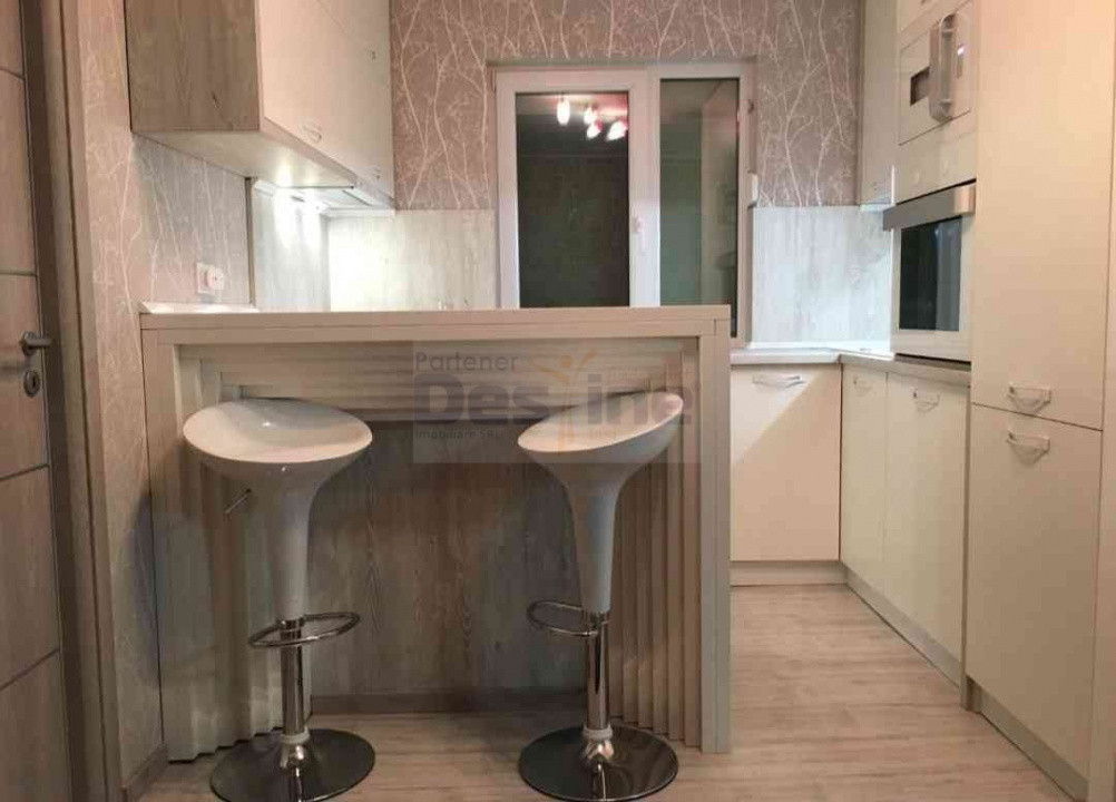 Apartament 3 Camere-Decomandat-Cantemir