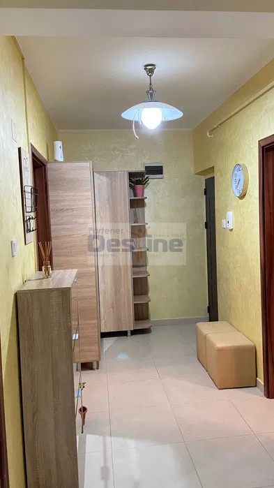 Apartament 2 camere-decomandate- zona Poitiers