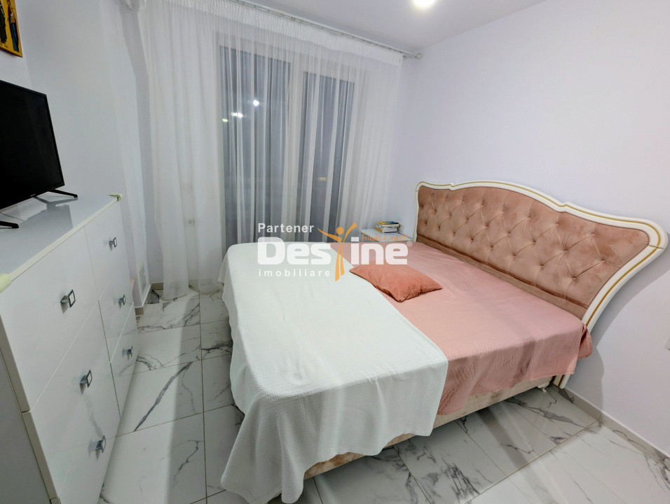 Apartament 3 camere 59 mp etaj intermediar loc parcare boxă mobilat Păcurari