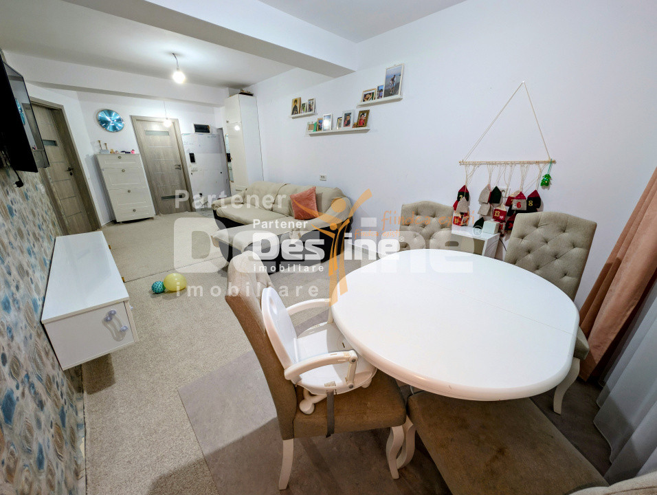 Apartament 3 camere 59 mp etaj intermediar loc parcare boxă mobilat Păcurari