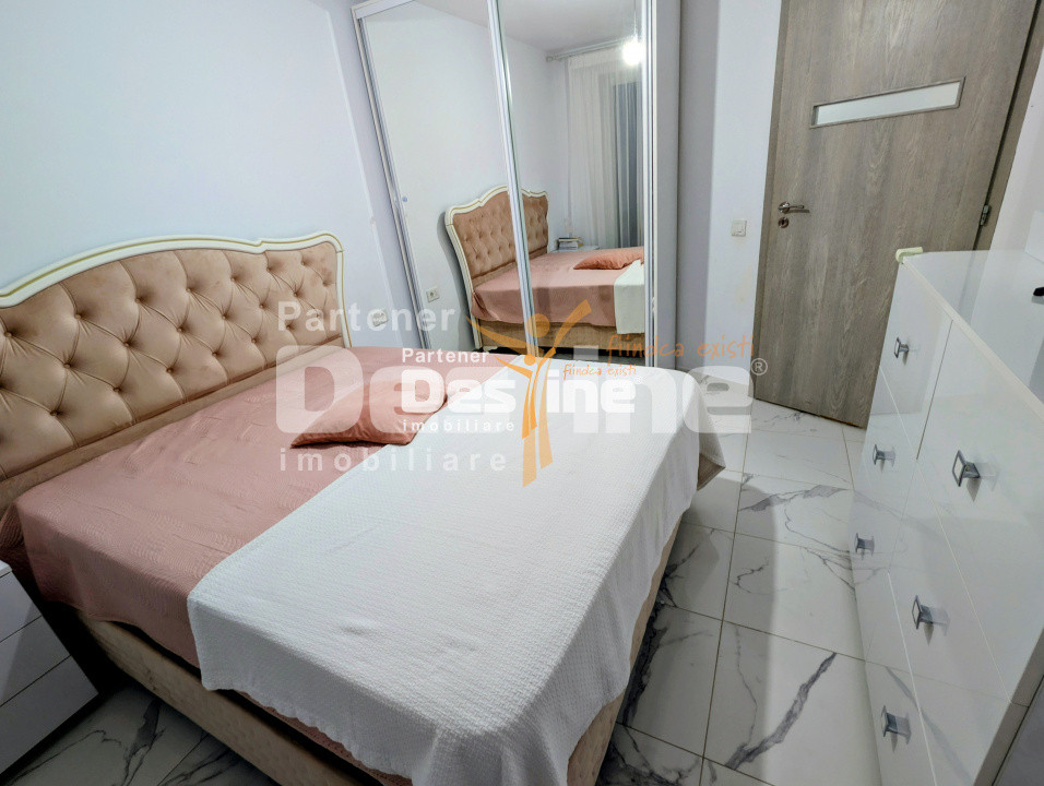 Apartament 3 camere 59 mp etaj intermediar loc parcare boxă mobilat Păcurari