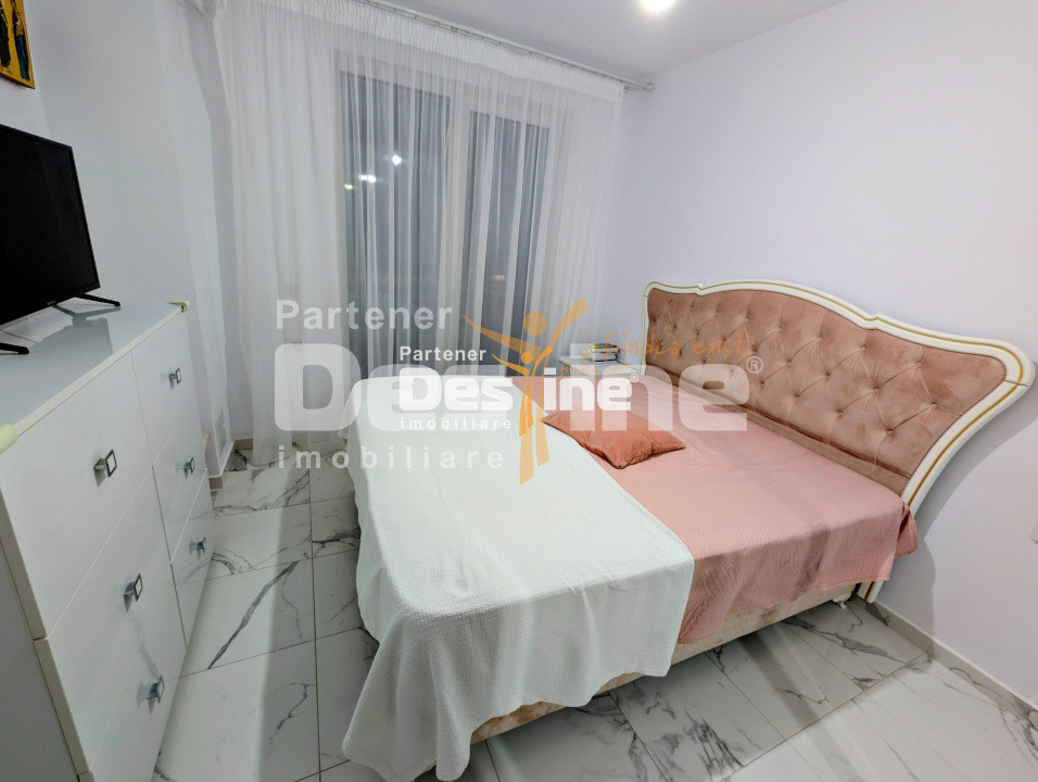 Apartament 3 camere 59 mp etaj intermediar loc parcare boxă mobilat Păcurari
