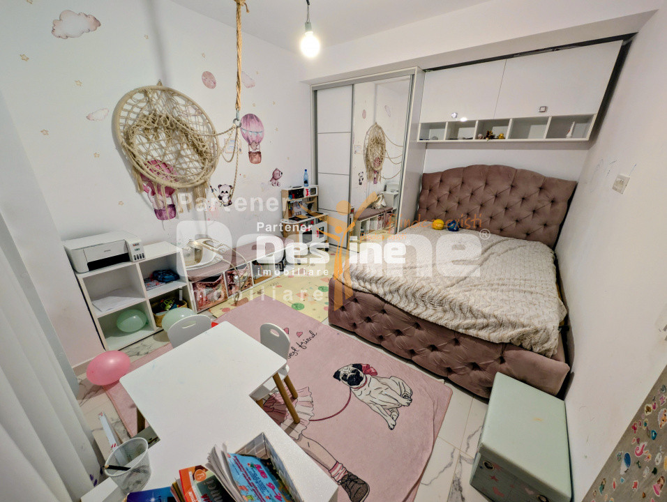 Apartament 3 camere 59 mp etaj intermediar loc parcare boxă mobilat Păcurari