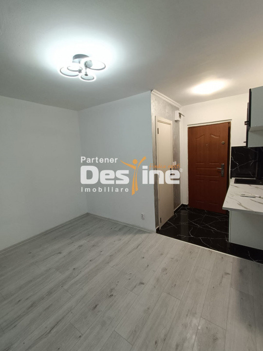 Bularga - Garsonieră 17 mp, etaj 1, renovată complet, bucătărie pe comandă, AC