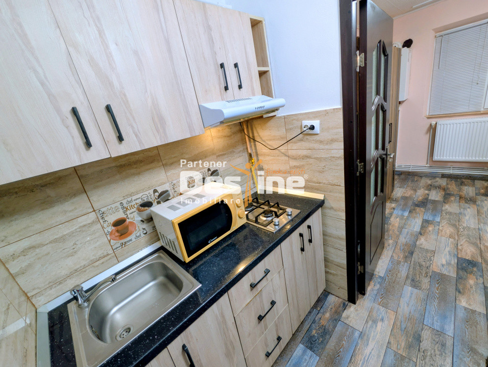 Garsonieră 17 mp parter, renovată complet, mobilată și utilată centrală termică