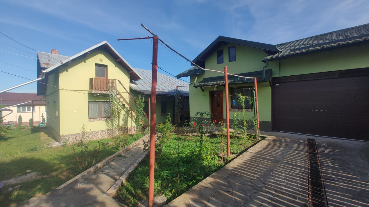 Proprietate cu 2 corpuri de locuinta, Baicoi