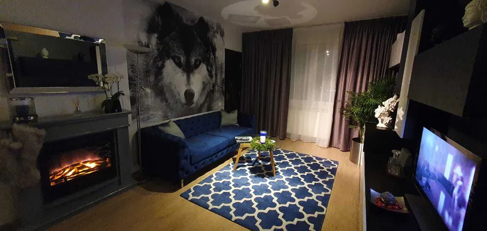 Apartament cu 2 camere 60 mp, cu vedere spre munte, situat pe Calea Bucuresti