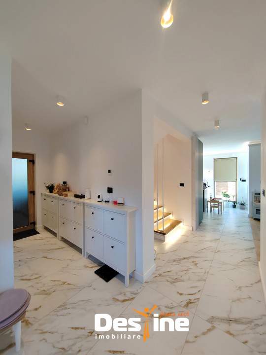 CORNESTI - Casa moderna P+1+POD, Clasa A, 196.5 mp + 500 mp teren