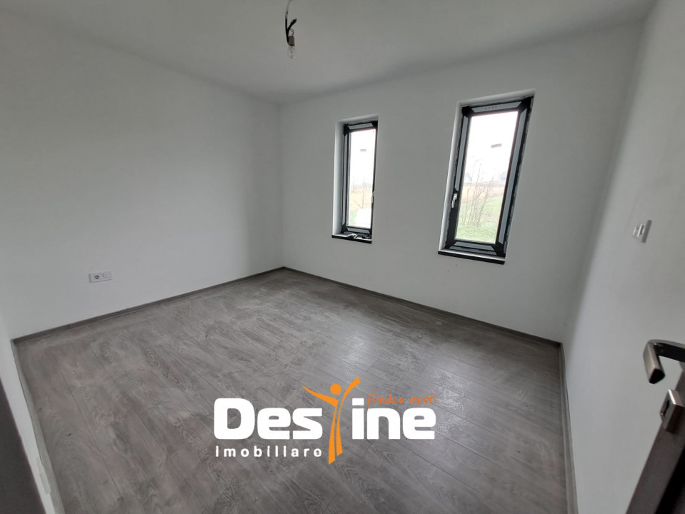 CIURBESTI- CASA INDIVIDUALA 121 MP + TEREN 500 MP, 175.000 euro