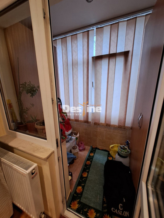 MIRCEA CEL BATRAN, Apartament 2 camere, nedecomandat, 83.600 Euro