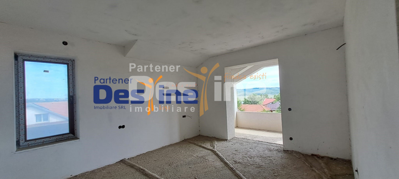 Vila , D+P+1+M+POD, 474 mp, Valea Lupului