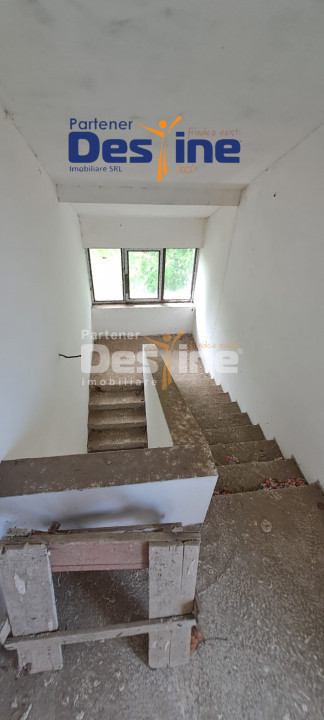 Vila , D+P+1+M+POD, 474 mp, Valea Lupului