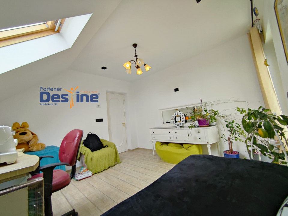 CENTRU MIROSLAVA 180mp utili, 1000 mp teren, 299,900 EURO