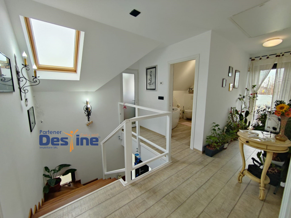 CENTRU MIROSLAVA 180mp utili, 1000 mp teren, 299,900 EURO