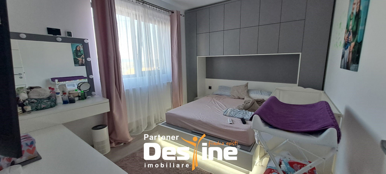 Casa PLAN PARTER, 75 mp + 500 mp TEREN , CIURBESTI