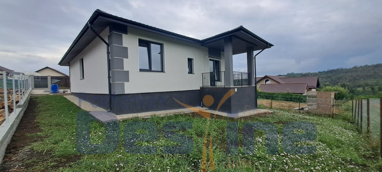 Comision 0%, Casa  104mp, 157.900 €, Valea Adanca