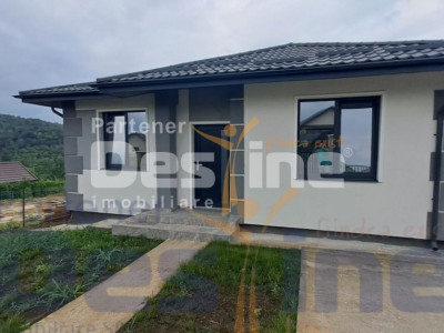  Casa  104mp, 157.990 €, Valea Adanca