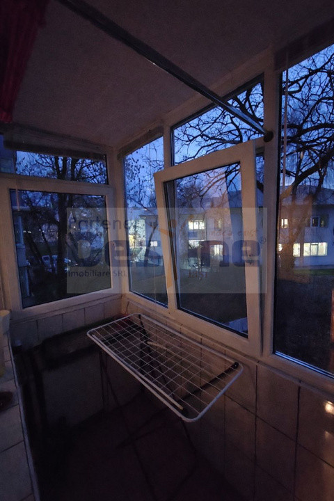 Apartament 2 camere-Semidecomandat- Podu Ros