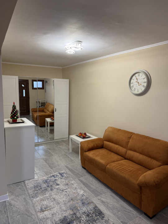 Apartament 3 camere, zona centrala, mobilat, gata de mutat 