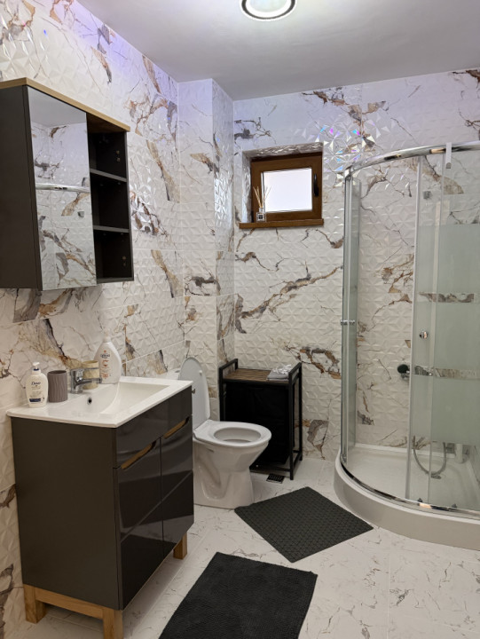 Apartament 3 camere, zona centrala, mobilat, gata de mutat 