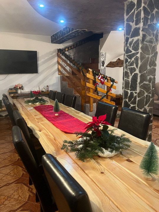 OFERTA LAST MINUTE! Pensiune 6 camere Moeciu de Sus disponibila pentru REVELION