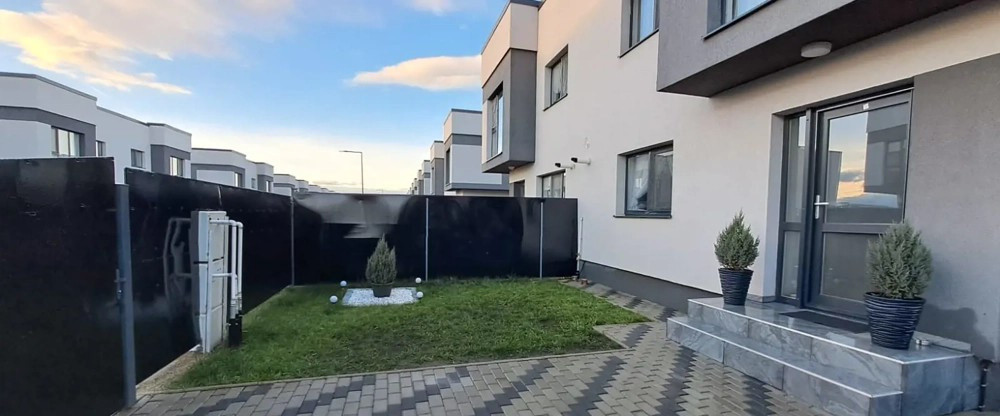 Apartament cu 2 camere in vila, suprafata 52 mp si loc de parcare Sanpetru