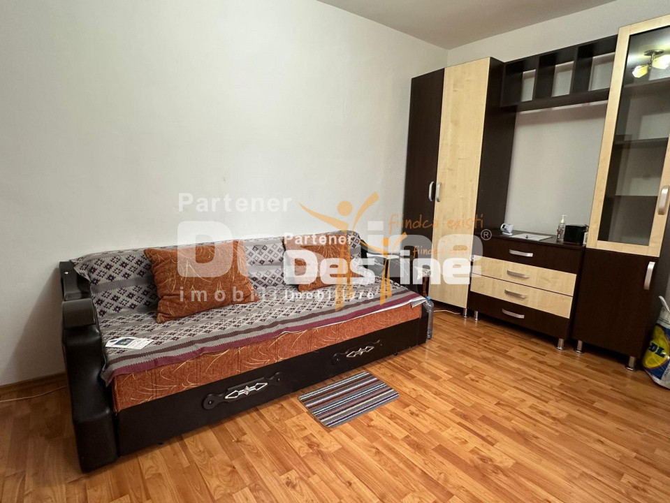 Garsonieră 25 mp, etaj 4, renovată complet, mobilată și utilată - Pascani
