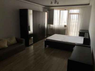 Garsoniera spatioasa, 48 mp, mobilata si utilata, loc de parcare, in IASARAN