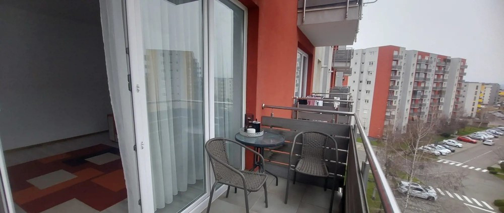 Apartament cu 2 camere, suprafata de 50 mp, loc de parcare si boxa, Avangarden 3