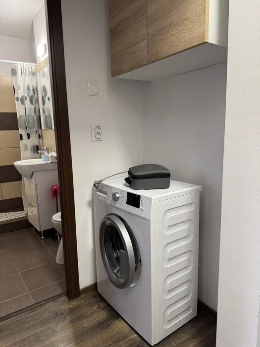 Garsoniera spatioasa, 43 mp, mobilata si utilata, loc de parcare, in zona ITC