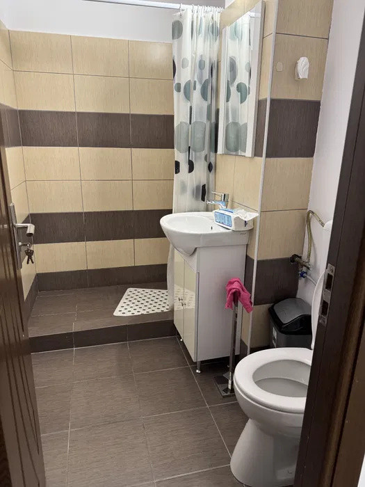 Garsoniera spatioasa, 43 mp, mobilata si utilata, loc de parcare, in zona ITC