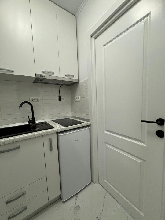 Garsonieră renovată complet 2024