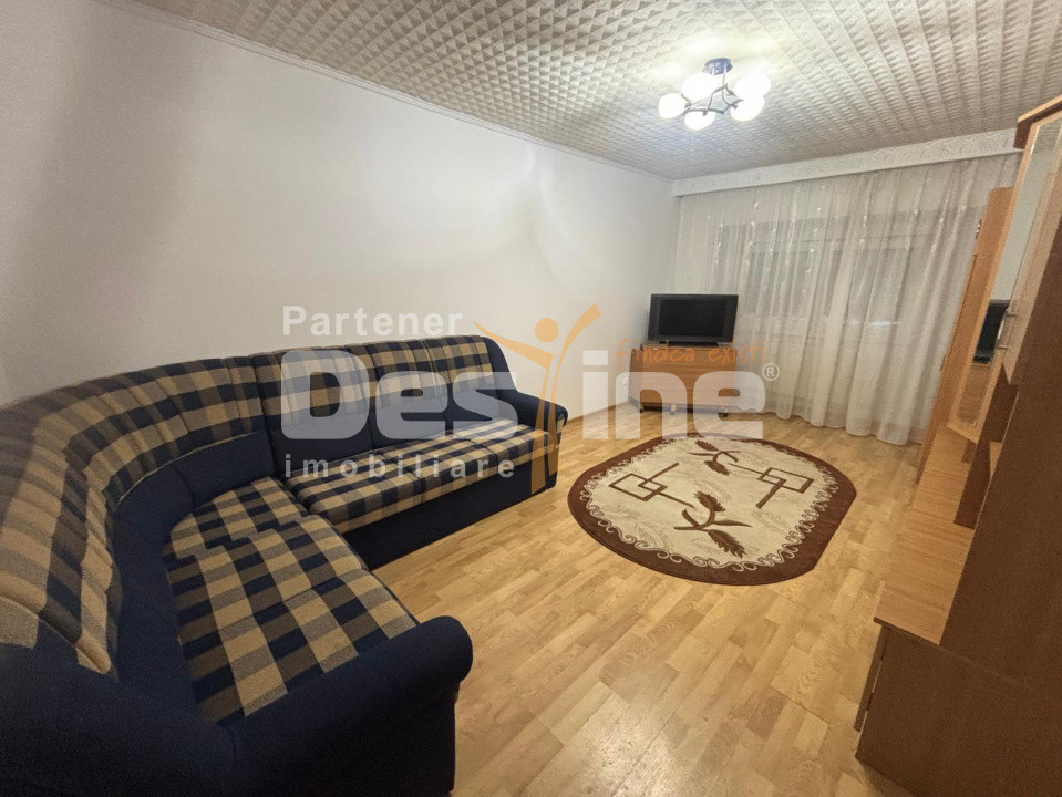 Apartament cu 3 camere, suprafata generoasa de 74 mp, la baza Colinei 
