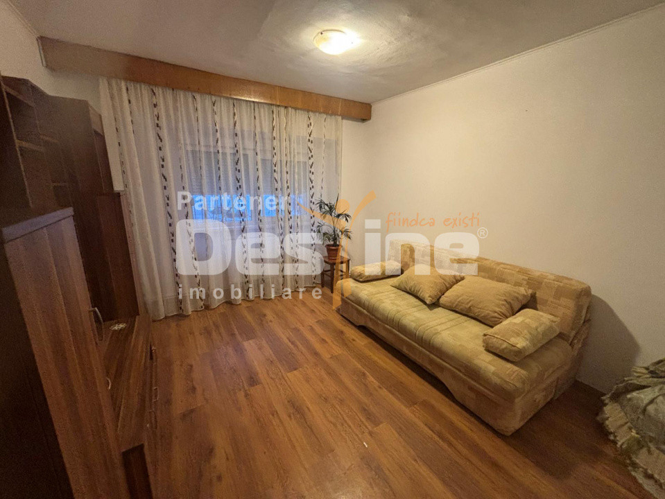 Apartament cu 3 camere, suprafata generoasa de 74 mp, la baza Colinei 